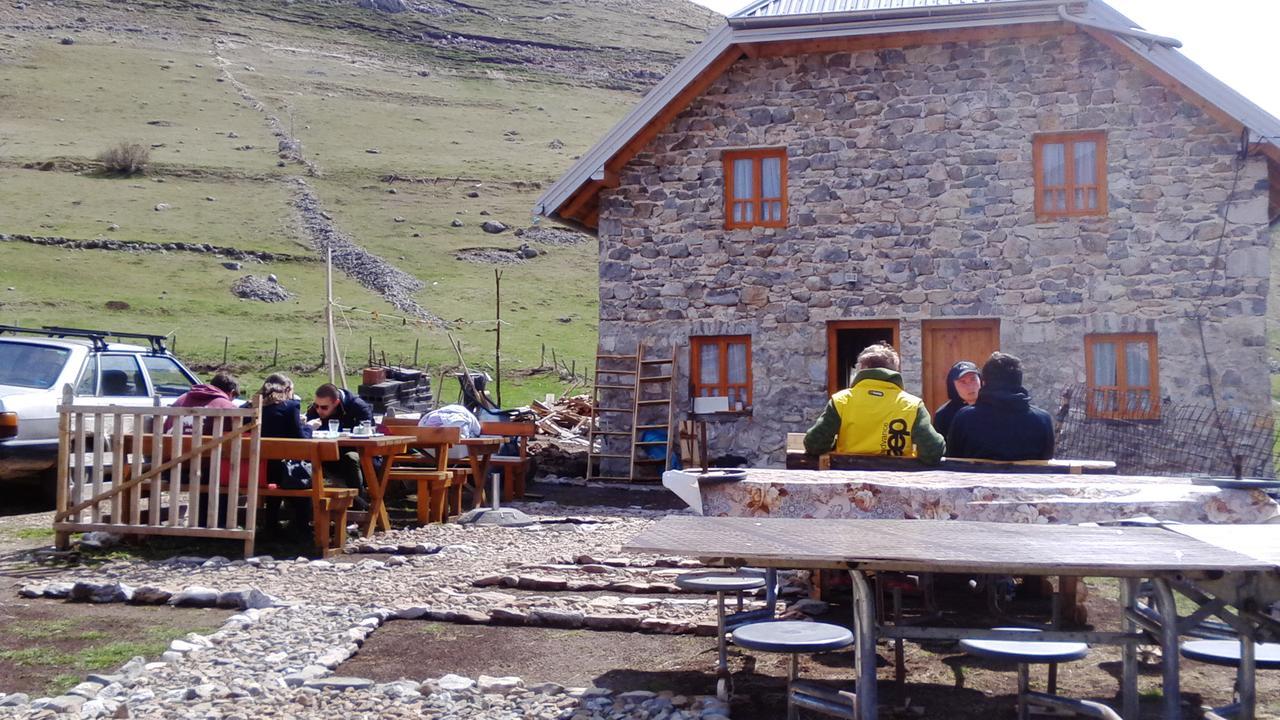 Guesthouse Letnja Basta Gornji Lukomir Exteriér fotografie