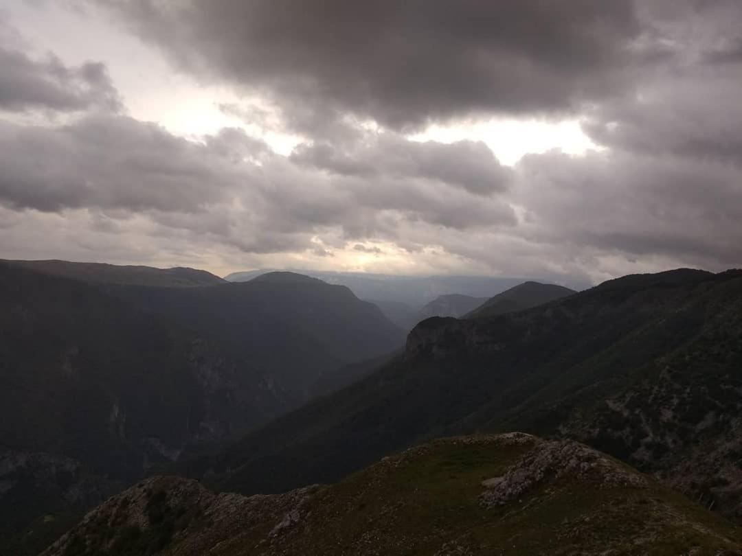 Guesthouse Letnja Basta Gornji Lukomir Exteriér fotografie