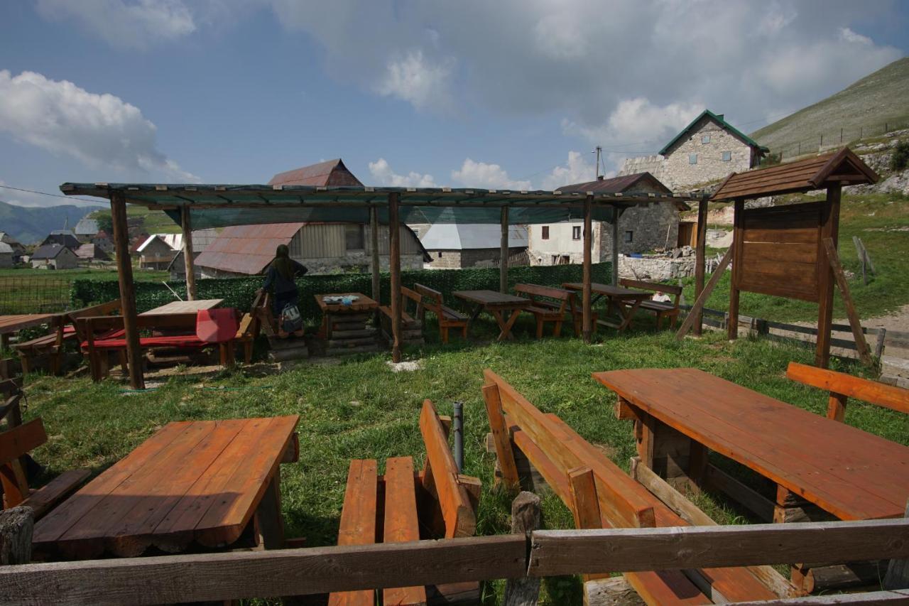 Guesthouse Letnja Basta Gornji Lukomir Exteriér fotografie